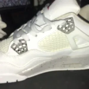 Jordan | Shoes | Jordan 4 Bred White Oreo Size 7 There So  display picture 1
